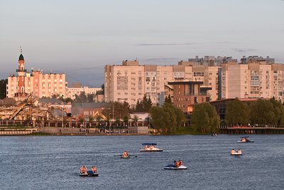 В Казани временно запретили движение судов на двух крупных акваториях