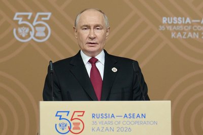 Президент России Владимир Путин завершил рабочий визит в Казань