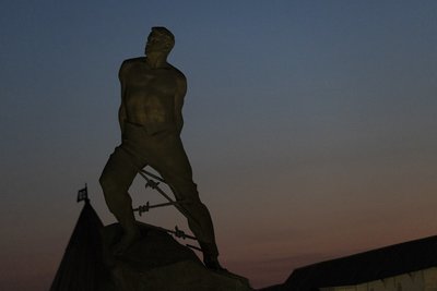Памятник татарскому поэту Мусе Джалилю появился в Омске