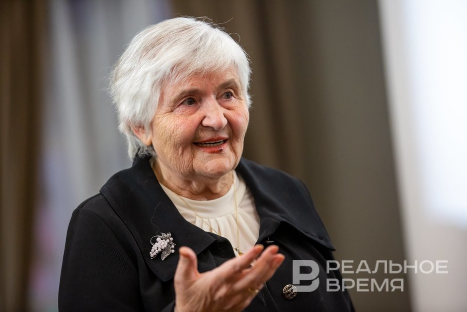 Любовь Агеева: «Сегодня я нахожу ошибки в диссертациях, книжках»