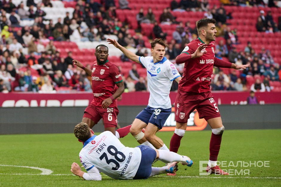 Пять игроков "Рубина" отправились на матчи сборных