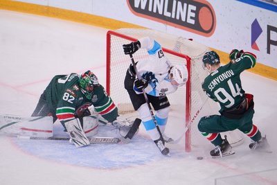 Судьи отменили две шайбы Пинчука в ворота «Ак Барса» за период