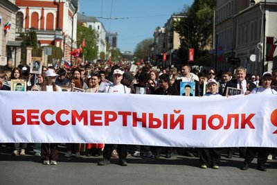 В акции «Бессмертный полк» в Казани принимают участие 130 тыс. человек