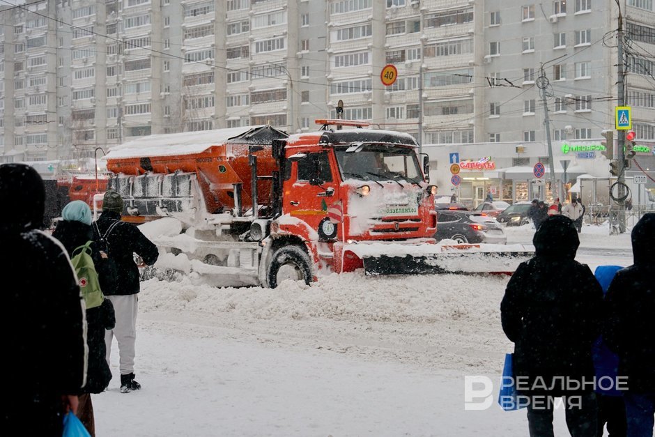 На уборку улиц ночью выйдут 323 единицы спецтехники