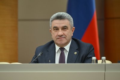 Мобильные лаборатории, доплаты учителям и гранты на 300 млн рублей: как двигают науку в Татарстане