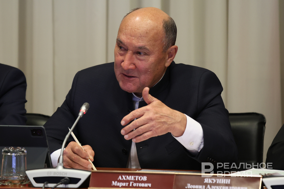 Марат Ахметов — Минздраву РТ: «Мы ограничиваемся этими двумя клиниками?»