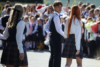 Минпросвещения России утвердило нагрузку на старшеклассников