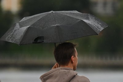 Казанцев предупредили о грозе и сильном ветре в среду