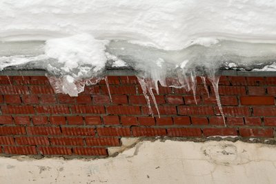 «УК ЖКХ Московского района» оштрафовали на четверть миллиона за обрушение крыши