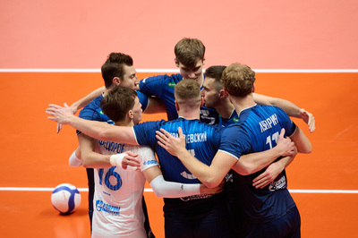 «Зенит‑Казань» вырвал победу в полуфинале Суперкубка России — 2025