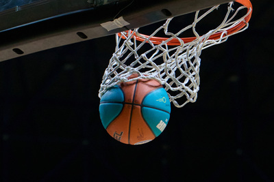 УНИКС возглавил таблицу Единой лиги ВТБ после победы над «Локомотивом-Кубанью»