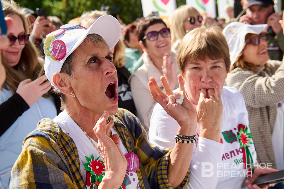 Поклонницы болели от души на концерте Прохора Шаляпина в День жизнелюба.