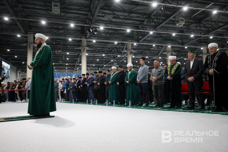 Пока «шайтан в отпуске»: татарстанцы и зарубежные гости пришли насладиться халяльной колой