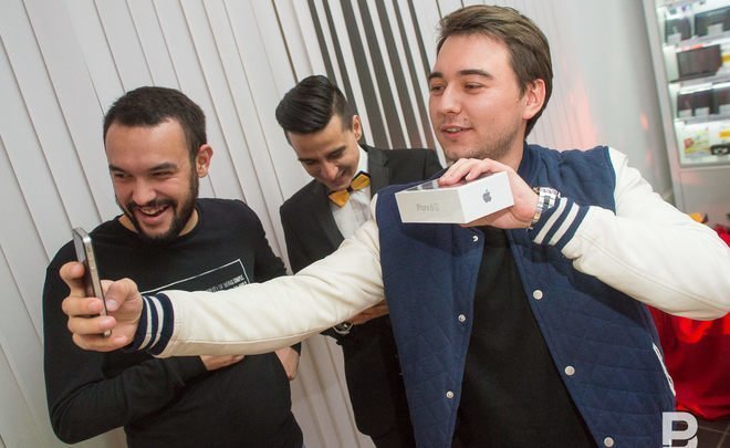 Среди татарстанцев 80% считают покупку брендовых вещей бесполезной тратой денег