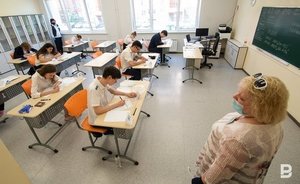 В управлении образования Челнов предупредили о нехватке преподавателей в школах