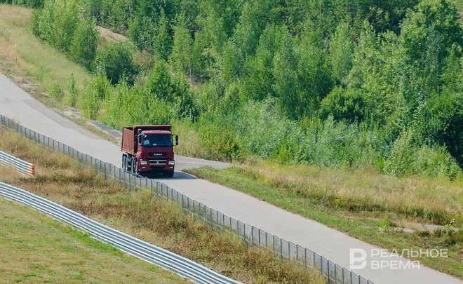 В Татарстане рассмотрят вопрос устройства на дорогах дополнительных полос для грузовиков