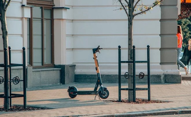 Власти Казани определили правила катания на электросамокатах