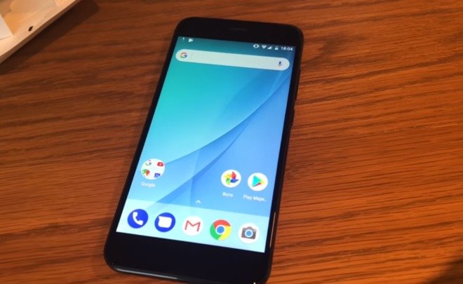 Xiaomi Mi A1 возглавил рейтинг лучших недорогих смартфонов осени 2017 года