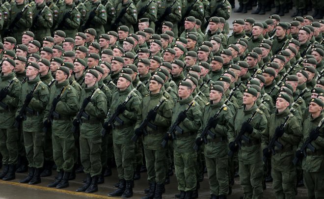 На новейшее оружие для российской армии в 2019 году потратят больше 1 трлн рублей