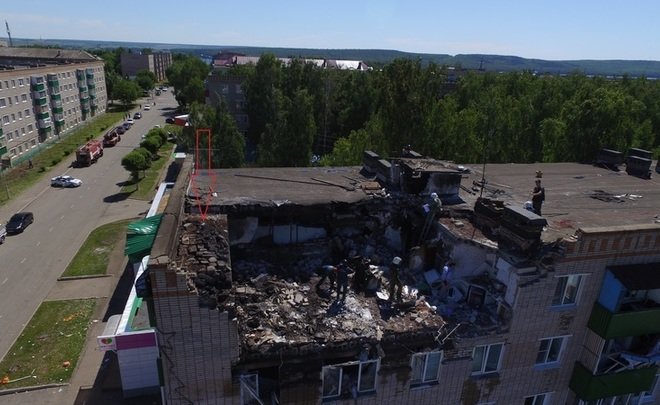 В Заинске подключили к коммуникациям пострадавший от взрыва дом