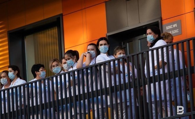 За последние сутки в России выявили 6 305 случаев заболевания COVID-19