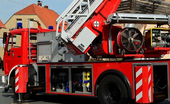 На тушение пожара на оренбургском элеваторе ушли почти сутки