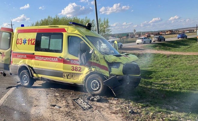 В аварии со скорой в Татарстане пострадали три человека