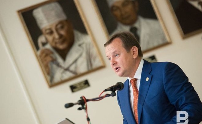 Министр здравоохранения Татарстана призвал заниматься скандинавской ходьбой