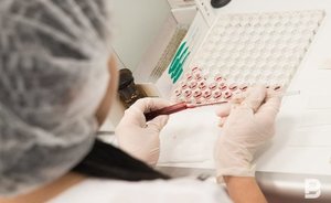 В России начали испытывать два новых препарата для лечения редких болезней