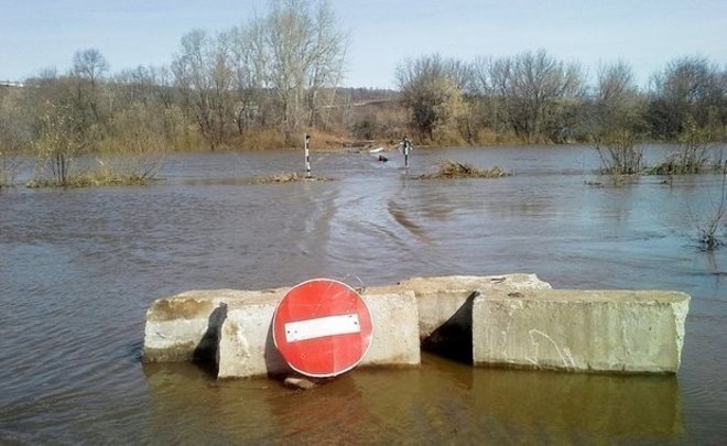 В Татарстане остаются подтопленными ряд приусадебных участков и несколько низководных мостов