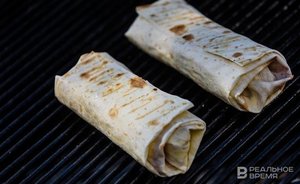 Эксперт рассказал, чем опасно несоблюдение норм приготовления шаурмы