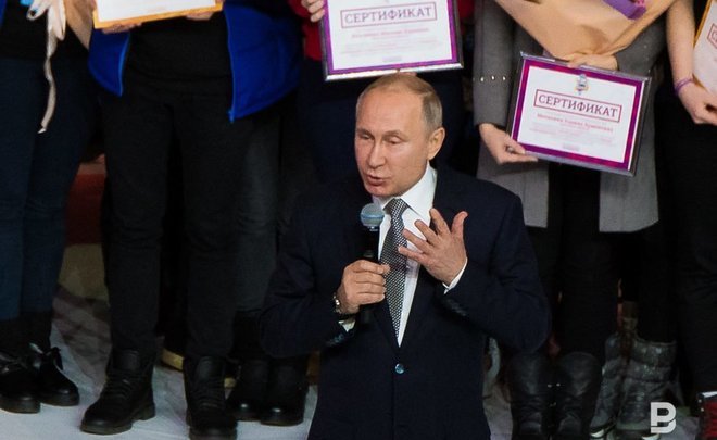 Путин рассказал о решении возродить праздник «Алые паруса» в 2005 году