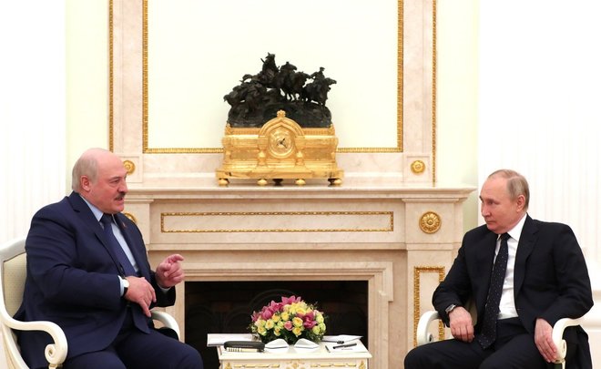 Путин и Лукашенко согласовали шаги по взаимной поддержке в условиях западных санкций