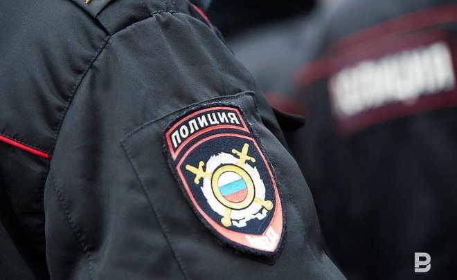Жизнь раненного при стрельбе в Казани полицейского вне опасности