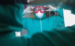 Роспотребнадзор направил группу специалистов в ЮАР