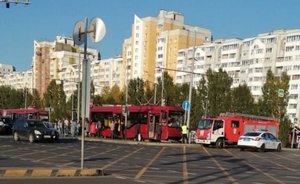 В Казани у ТЦ «Южный» встали трамваи