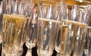 В России за год шампанское подорожало на 14%
