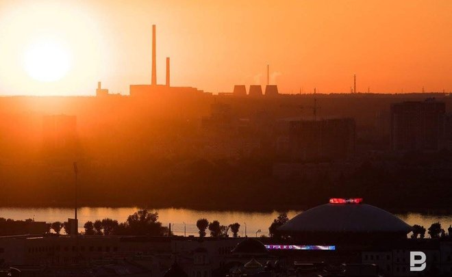 Нужно ли открывать окна в жару дома