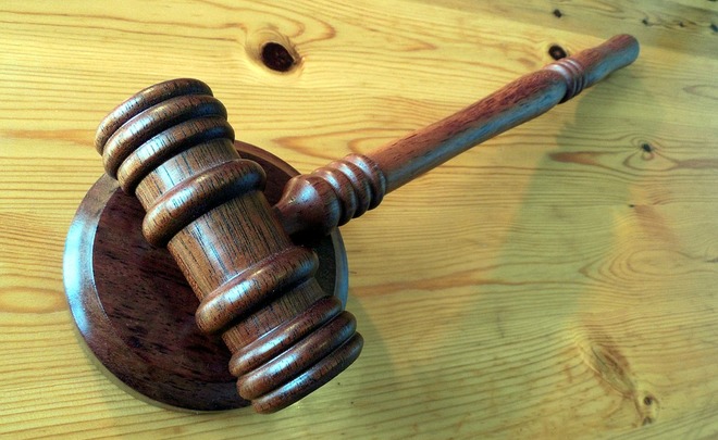 ​В Татарстане за кражу денег с банковской карты сироты осудили опекуншу