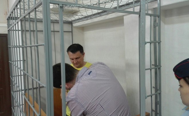 Родные мензелинского предпринимателя заявили о передаче 1,5 миллиона рублей челнинскому полицейскому