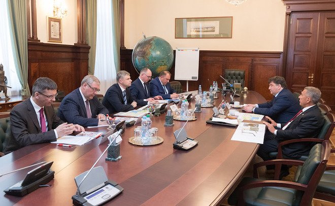 Минниханов обсудил с главой РЖД строительство ВСМ и создание кольцевого движения в Казани