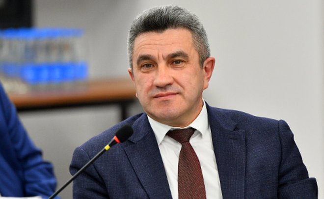 Министр образования Татарстана поздравил педагогов с Днем учителя