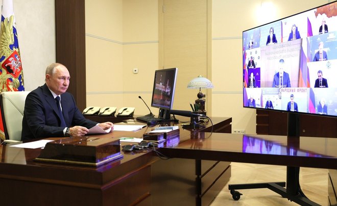 Владимир Путин поддержал идею о процедуре банкротства физлиц в электронной форме