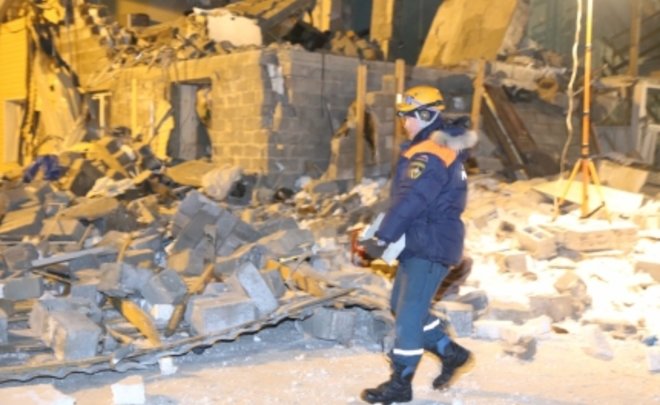 Число погибших при взрыве газа в Красноярске выросло до двух