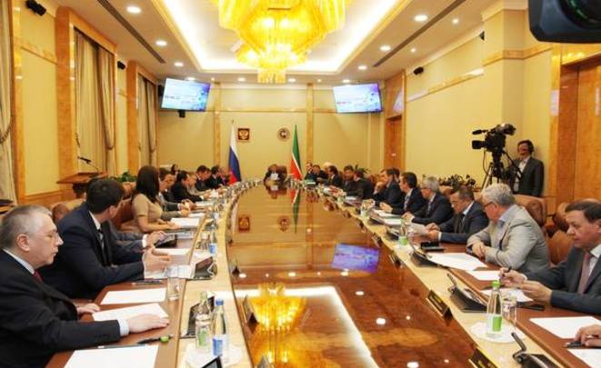 Татарстан и Башкортостан договорились о сотрудничестве в нефтегазохимии