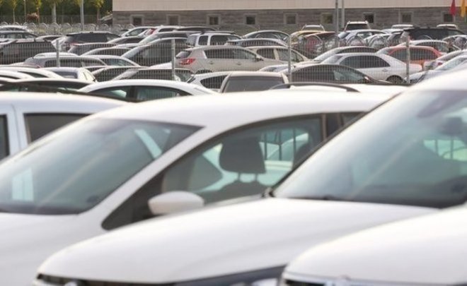 Половина казанцев рассматривают к покупке авто из-за рубежа
