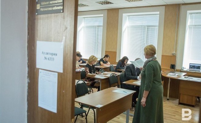 В казанских школах не хватает преподавателей математики, русского и физики — Хидиятов