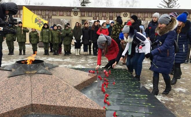 В Казани провели митинг в честь Дня Неизвестного солдата
