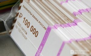 Людям понадобились деньги в преддверии праздников: почему объем наличных у россиян за год вырос на 2 трлн