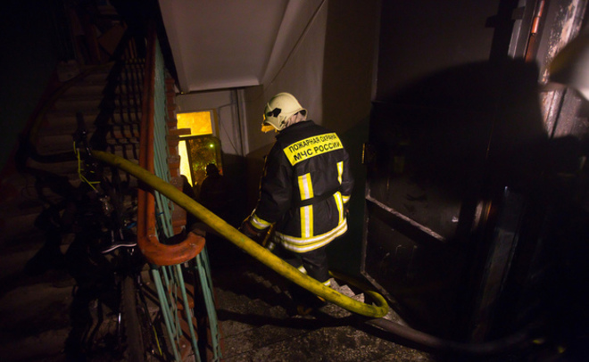 Незаконно установленный пивной ларек мешал спасателям во время пожара на улице Пушкина